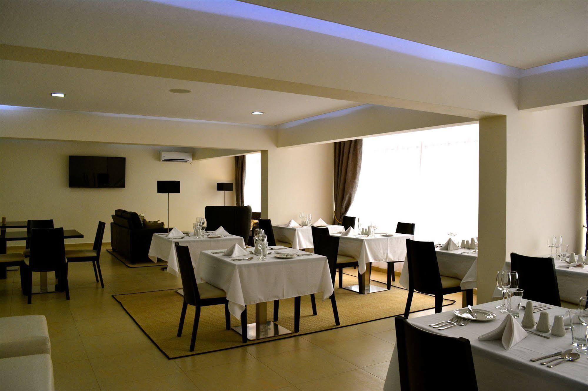New Brookfields Hotel Freetown Exterior foto