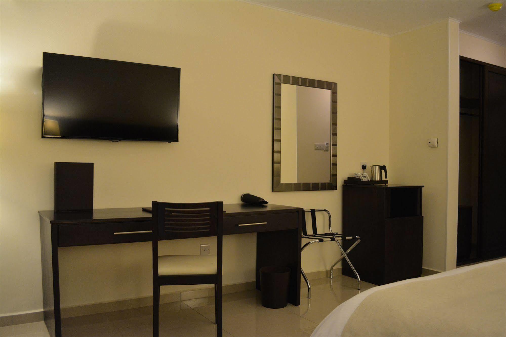 New Brookfields Hotel Freetown Exterior foto
